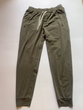 Vuori Performance Jogger Women's Medium Olive Green Soft Athleisure Pants